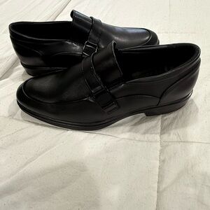 Perry Ellis Sleek Black Leather Slip-Ons